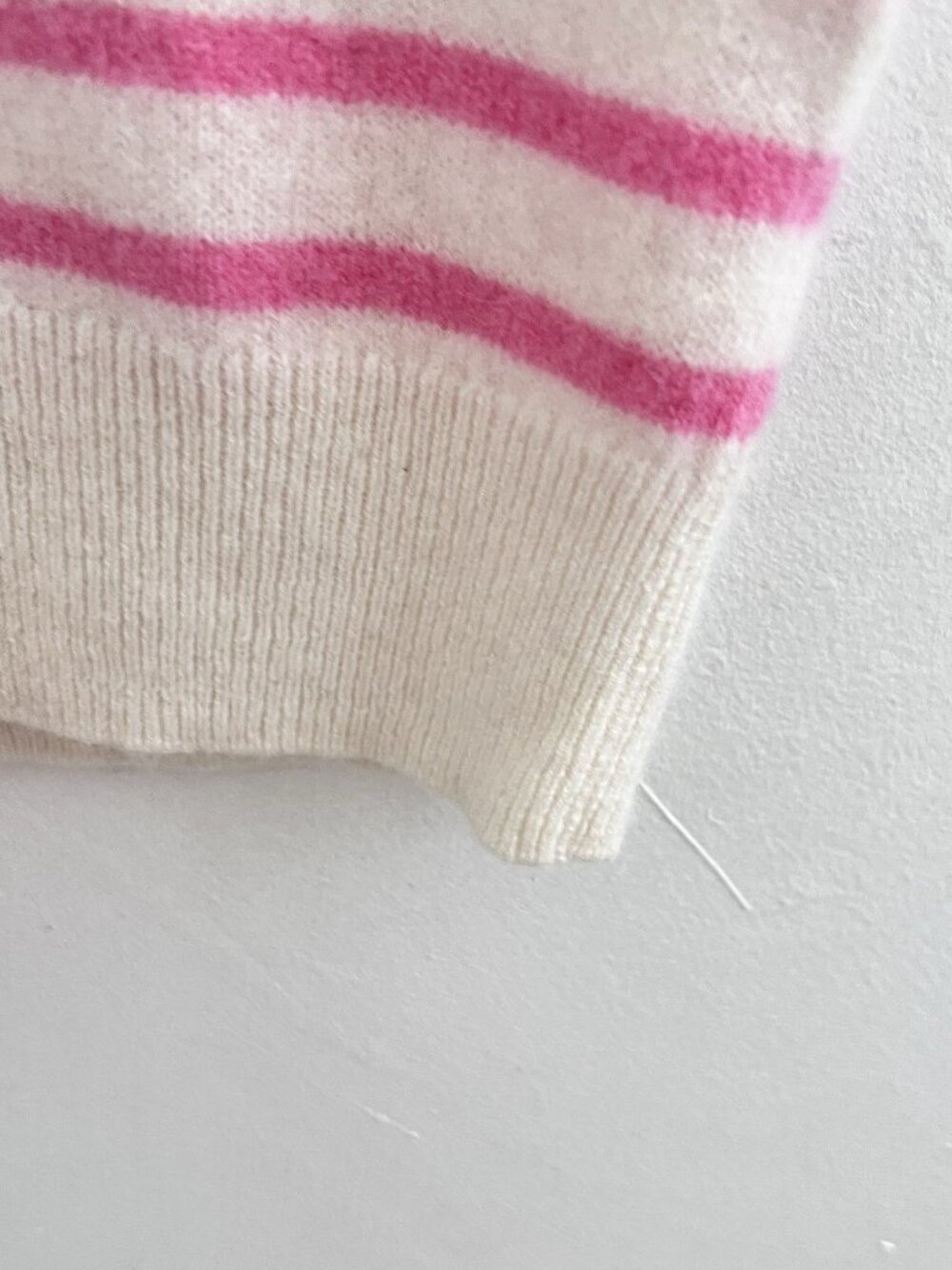 NEW Banana Republic 100% Cashmere Short Sleeve Sweater SMALL Striped PINK Cream - Picture 6 of 8
